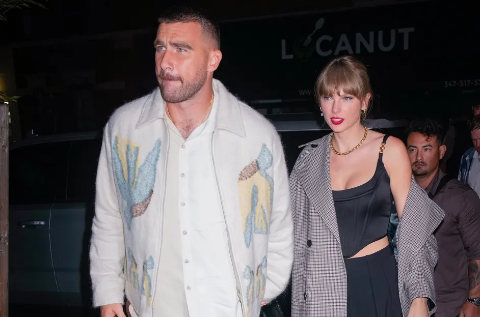 Unraveling+the+dating+rumors+of+Taylor+Swift+and+Travis+Kelce