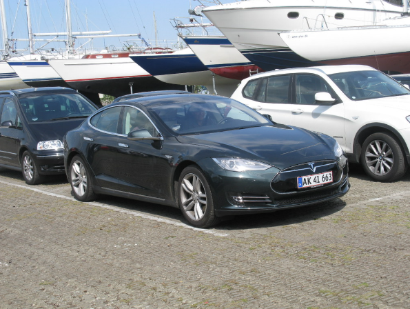 A tesla similar to the one in which Celeste’s body was found.
Credits to "Tesla Model S" by nakhon100 is licensed under CC BY 2.0. To view a copy of this license, visit https://creativecommons.org/licenses/by/2.0/?ref=openverse.


